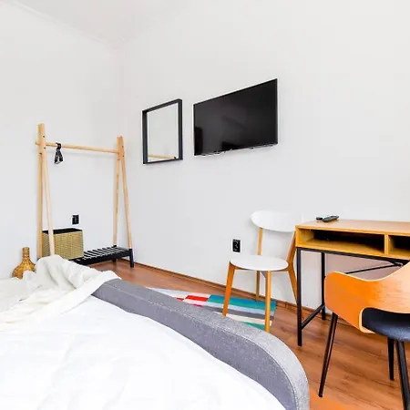 Super Fresh! 3Bdr Apartment In Sofia Center'S Artistic Area Exterior photo